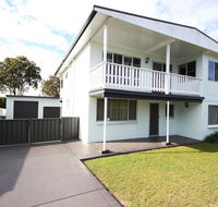 By The Beach at South West Rocks - Lismore Accommodation