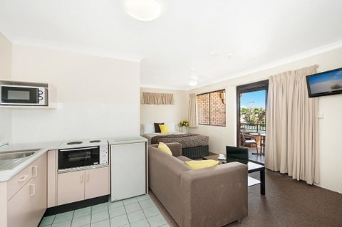 Byron Bayside Central Studio Apartments - Lismore Accommodation 3