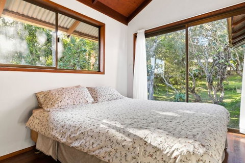 Byron Vista - Stroll To Beach And Town! - Lismore Accommodation 1