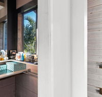 Byron Vista - Stroll to beach and town - Lismore Accommodation