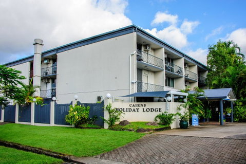 Cairns Holiday Lodge - Lismore Accommodation 0