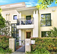 Campbelltown Most Sought After Park Central Home - Lismore Accommodation