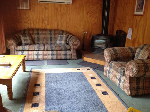 Canobolas Mountain Cabins - Lismore Accommodation 1