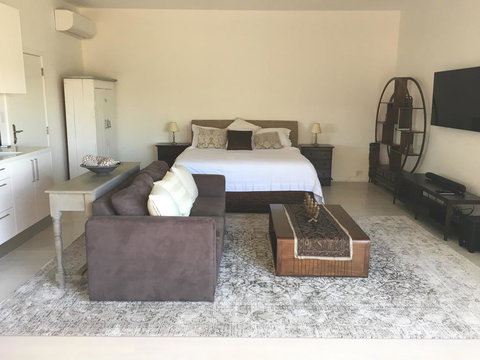 Casablanca, Peaceful Couples Retreat, Avalon Beach - Lismore Accommodation 3