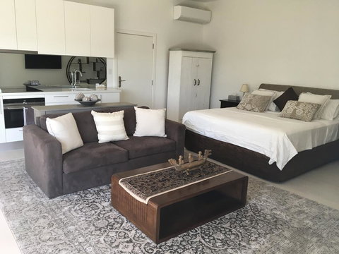 Casablanca, Peaceful Couples Retreat, Avalon Beach - Lismore Accommodation 1