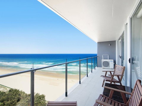Central Surfers Paradise - Absolute Beachfront - Lismore Accommodation 1
