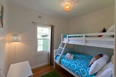 Charlie's Beach House - Lismore Accommodation 2