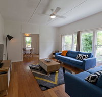 Charlie's Beach House - Lismore Accommodation