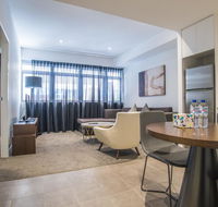 Chic  comfy 1 Bed home Silkari Suite Chdatswood - Lismore Accommodation