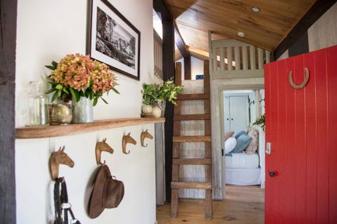 Chum Creek Hut - Lismore Accommodation 1