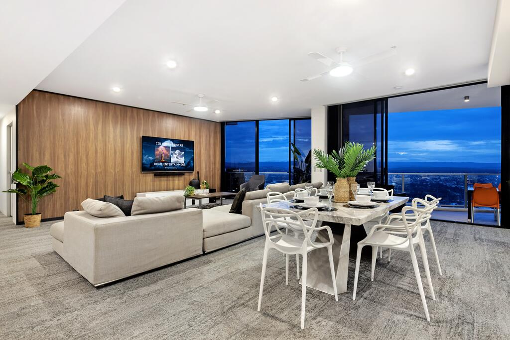 Surfers Paradise QLD Lismore Accommodation