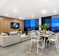 Circle On Cavill Subpenthouse - Lismore Accommodation