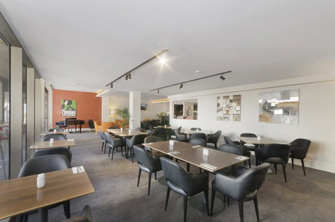 Clarion Hotel Townsville - Lismore Accommodation 2