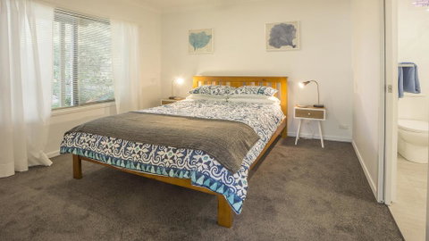 Clyde Studio 53, Mollymook - Lismore Accommodation 2