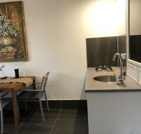 Coonawarra Cabins Unit A - Lismore Accommodation