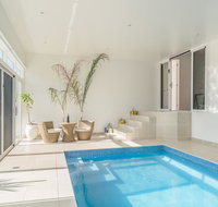 Currawong Close - Heated Pool Home Theatre WiFi 4 bdrm Pool Table - Lismore Accommodation