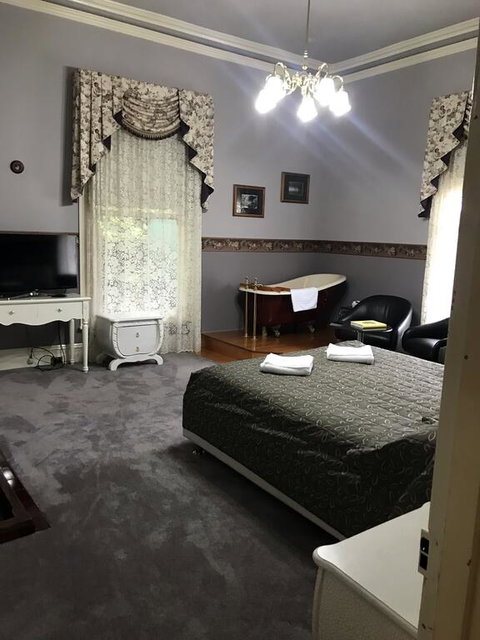 Daylesford Central Motor Inn - Lismore Accommodation 3