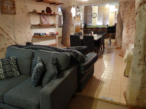 Dinky Di's Dugout - Lismore Accommodation 0