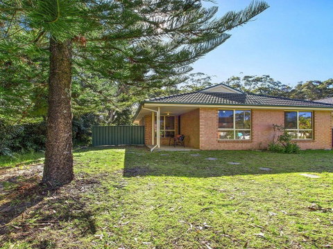 Dolphin Cottage - In The Heart Of Callala Beach - Lismore Accommodation 0