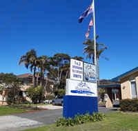 Dolphins of Mollymook Motel and Fifth Green Apartments - Lismore Accommodation