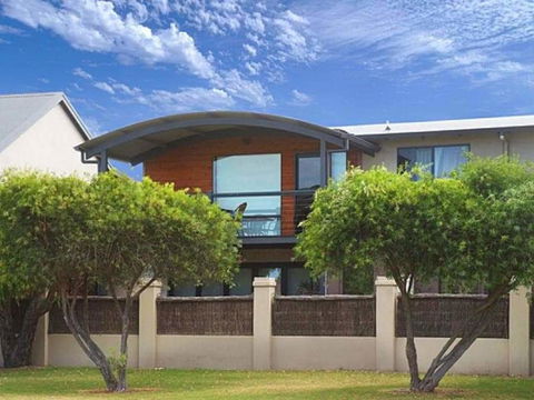 Dunsborough Deluxe Retreat - Lismore Accommodation 0