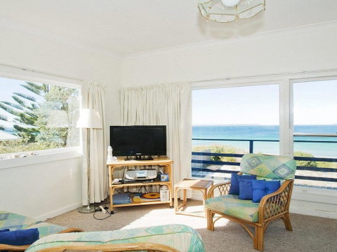 Eden On The Beach - Beachside Getaway - Lismore Accommodation 1
