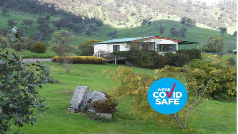 Elm Cottage - Lismore Accommodation 2