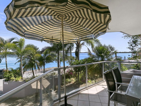 Endless Water Views In Noosaville Noosa Heads - Unit 3 Noosa Moorings, 303 Gympie Terrace - Lismore Accommodation 1