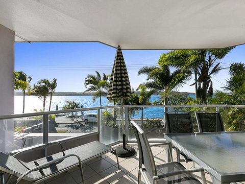 Endless Water Views In Noosaville Noosa Heads - Unit 3 Noosa Moorings, 303 Gympie Terrace - Lismore Accommodation 0