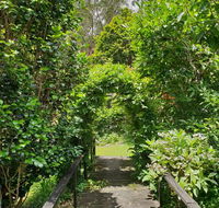 English Gardens - Garden Cottage - Lismore Accommodation