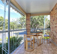 Enjoy Sunsets and Waterviews from your private Balcony - Lismore Accommodation