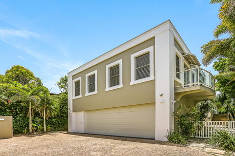 Enjoy The Views, Sunshine Beach - Lismore Accommodation 0