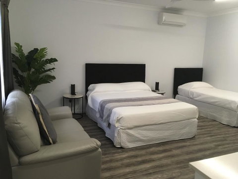 Escape On Lake - Lismore Accommodation 3
