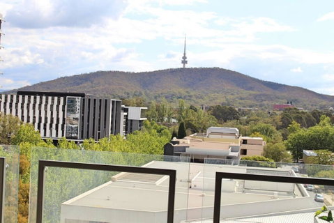 Executively Styled 2 Bed, 2 Bath, Perfect Location - Lismore Accommodation 1