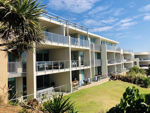 EXTRA LARGE 2 Bed Apartment - 3 Pools And Spa - Mountain View - BEACHFRONT LOCATION CABARITA BEACH - Lismore Accommodation 3