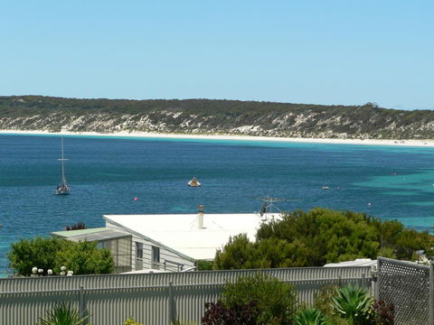 Fareview Beach House - Lismore Accommodation 0