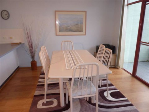 Fathoms 14 - Mollymook - Lismore Accommodation 1