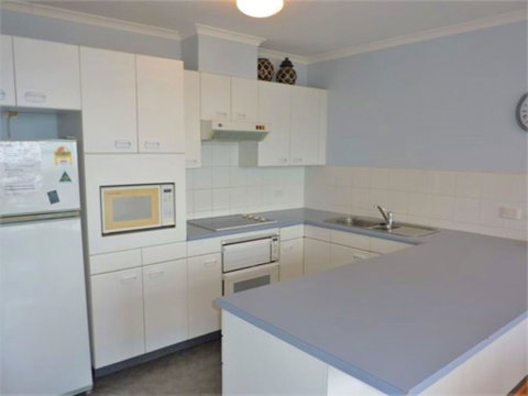 Fathoms 14 - Mollymook - Lismore Accommodation 2