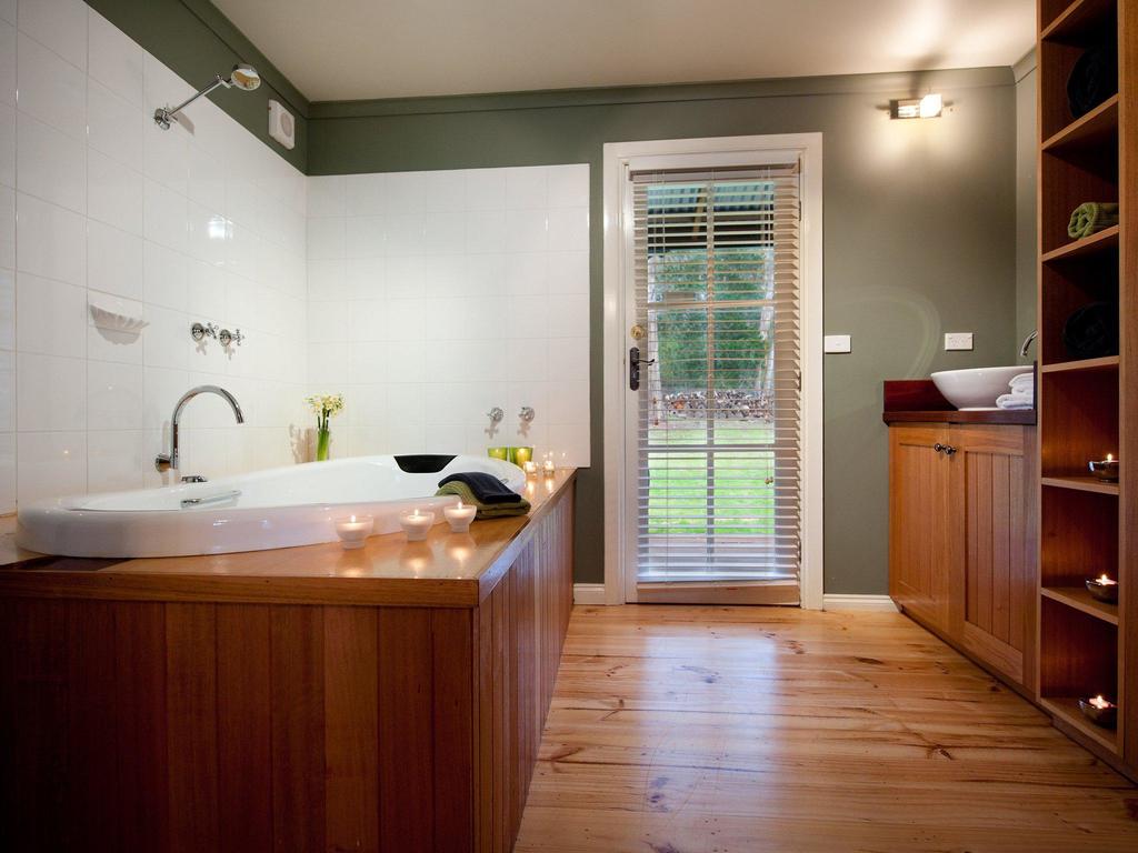 Strangways VIC Lismore Accommodation