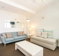 Funky 1 Bedroom Beach Pad by the Beach - Lismore Accommodation