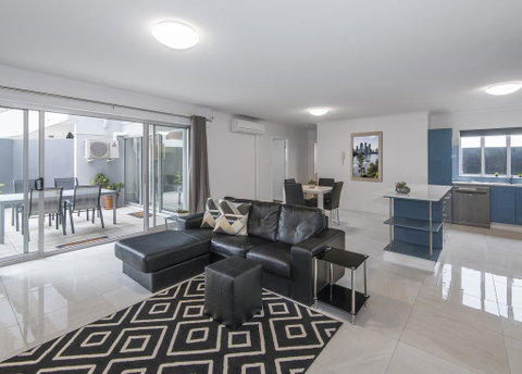 FV4006 Apartments - Lismore Accommodation 0