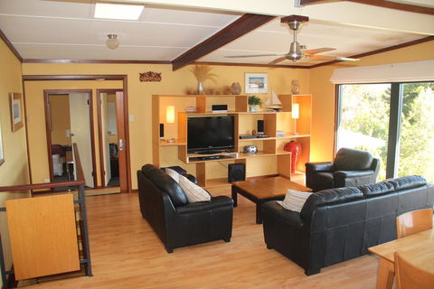Gabbadah Beach House - Lismore Accommodation 2