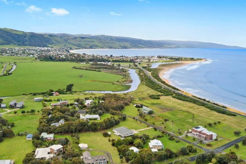 GALBRAITH BEACH STUDIO 3 - Lismore Accommodation 2