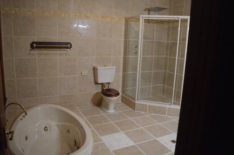 Gargoyle Lodge - Lismore Accommodation 1