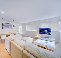 GCHM Beachside Getaway with Netflix  Wi-Fi - Lismore Accommodation