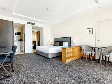Gold Tower In The Oaks Hotel Surfers Paradise - 1020 - Lismore Accommodation 1