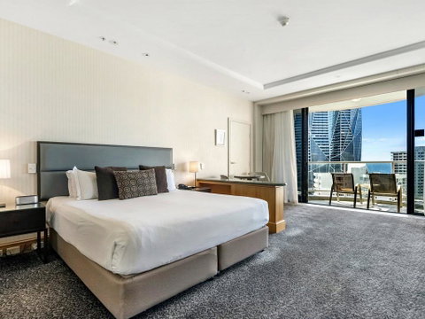 Gold Tower In The Oaks Hotel Surfers Paradise - 1020 - Lismore Accommodation 0