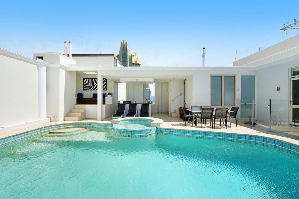 Surfers Paradise QLD Lismore Accommodation