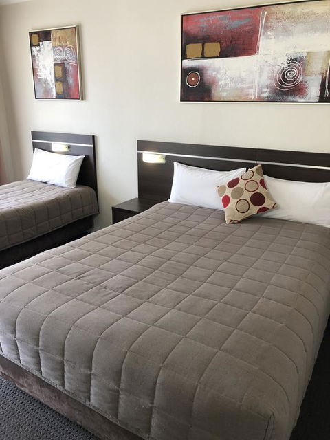 Golden West Motor Inn - Lismore Accommodation 2
