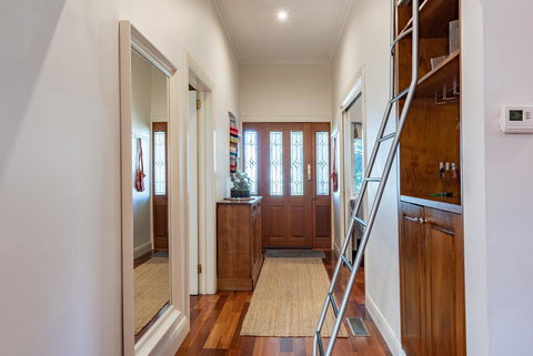 Gorgeous Family Retreat - Lismore Accommodation 3